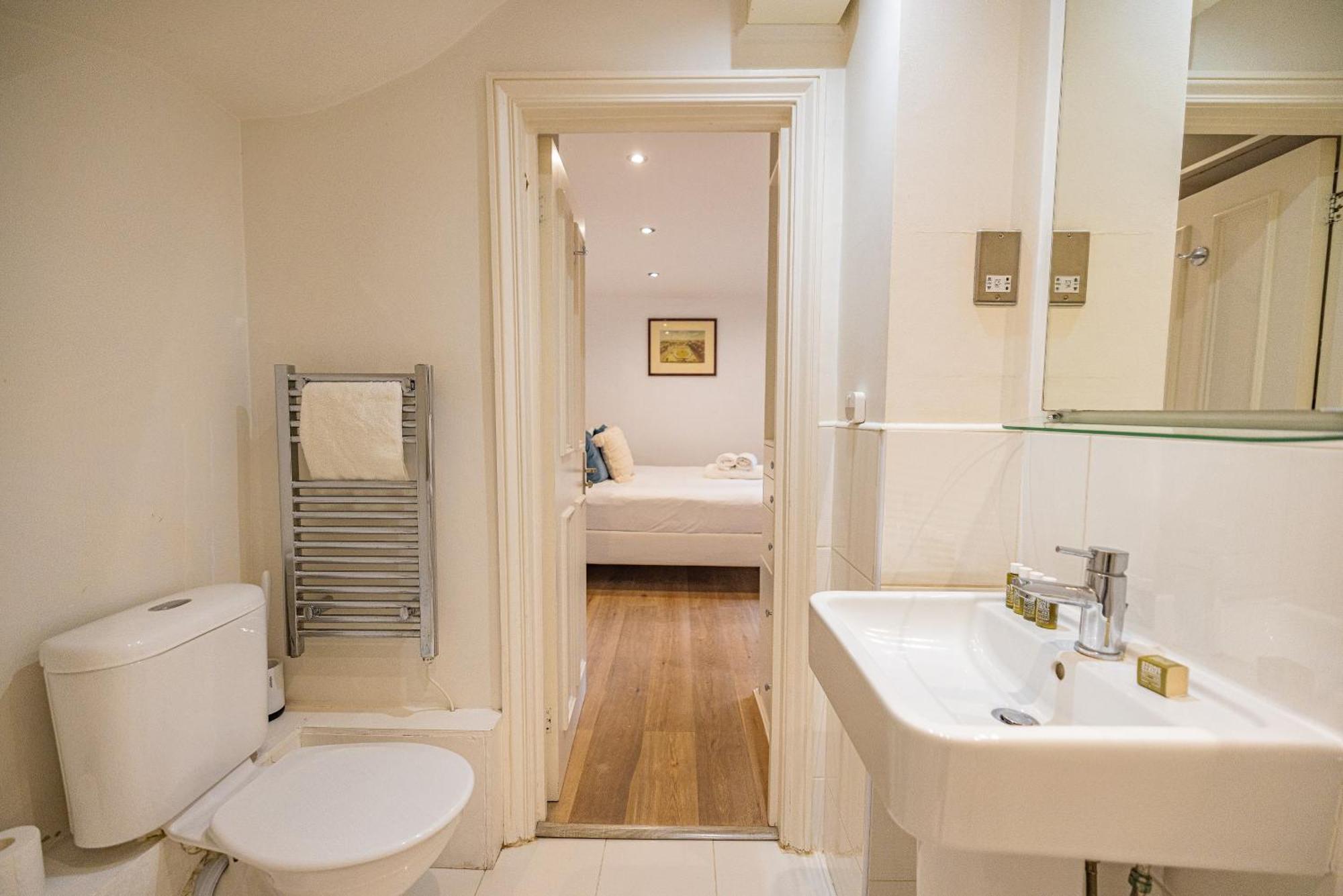 Gorgeous 3 B Edroom Home In Little Venice Londra Dış mekan fotoğraf