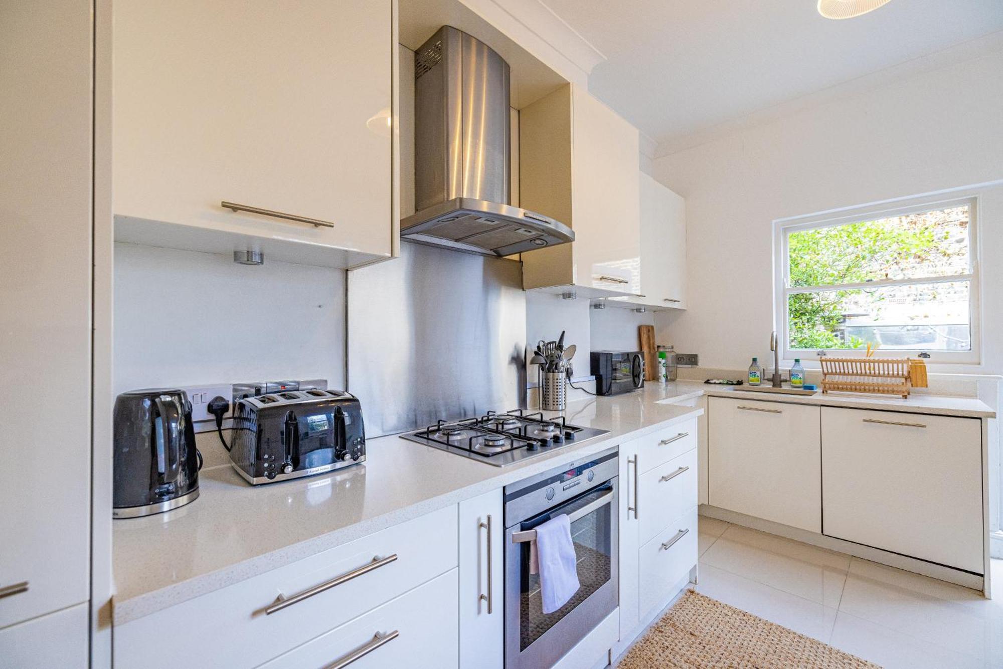 Gorgeous 3 B Edroom Home In Little Venice Londra Dış mekan fotoğraf